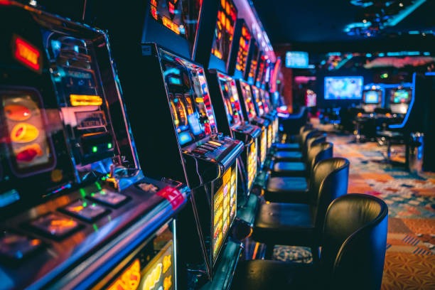 Treasures Aztec slot game interface showing reels, pay lines, and game controls on sultantoto wap